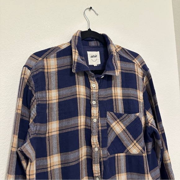 Aerie Super Soft Plaid Shirt Buttoned Navy Blue Tan Cream Size Medium Women’s - Picture 3 of 13